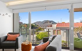 The Lake Life - Taupo Central Holiday Apartment